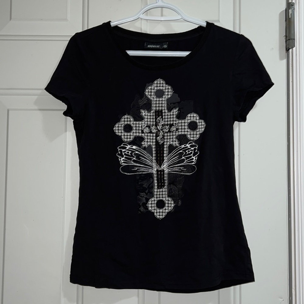 Black graphic short sleeved t-shirt